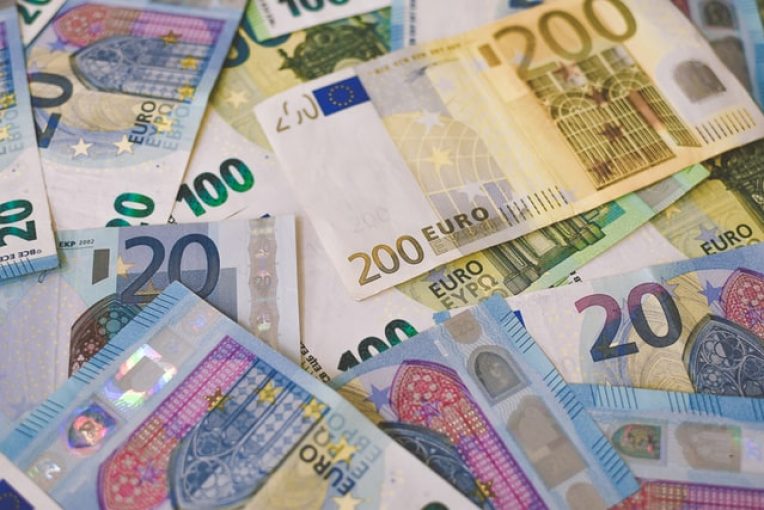 CPM i eCPM – co wskazują i jak z nich korzystać